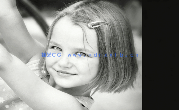 恐怖阴森黑白效果人像摄影后期修饰处理视频教程(图5)